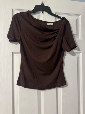 Brown Short-Sleeve Draped Neck Tee